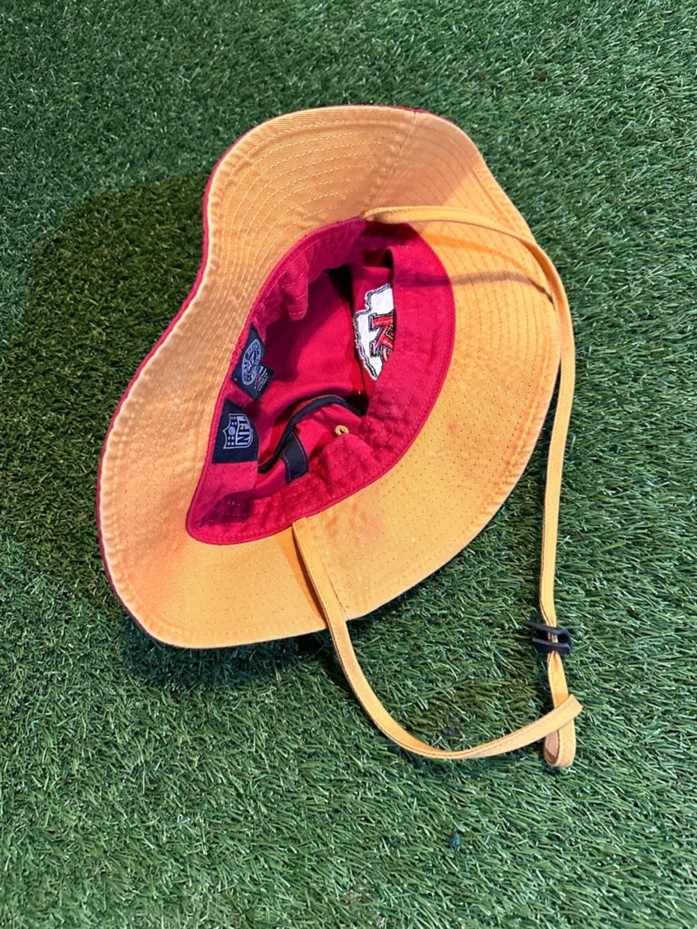 Kansas City Chiefs ‘47 Brand Red and Gold NFL Bucket Hat - Picture 3 of 3